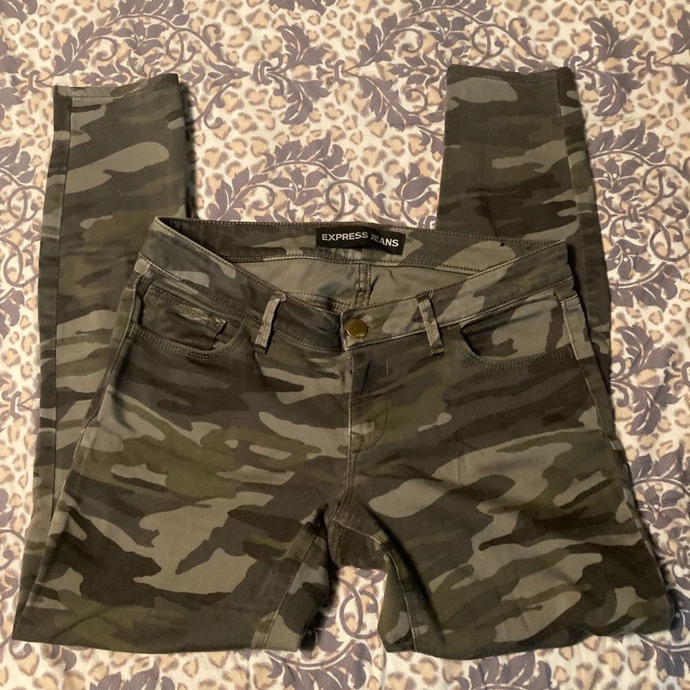 Express Stella Low Rise Ankle Legging Camo Size 4